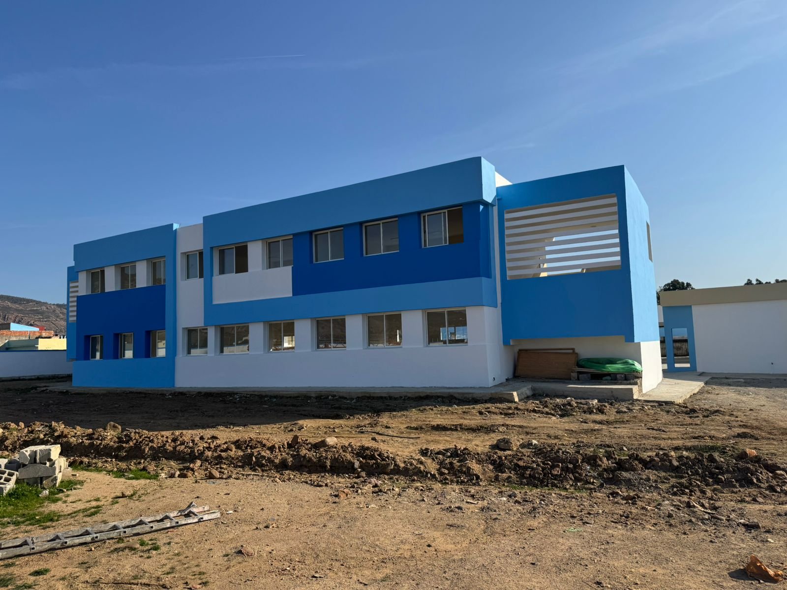 Lycée Belfkih — blocs sanitaires et circulations